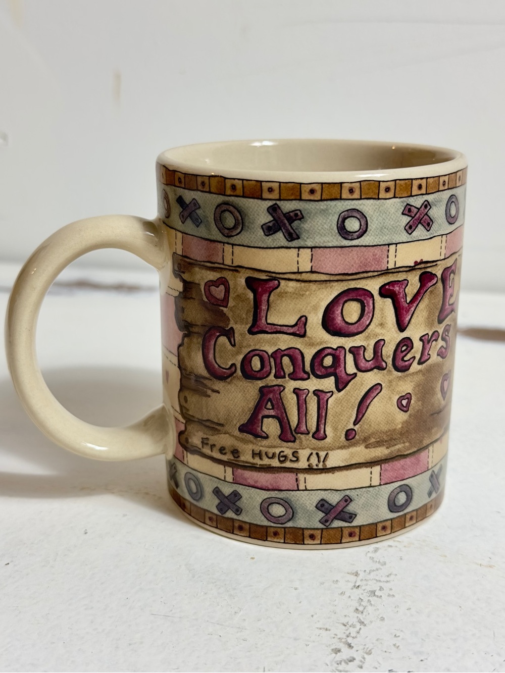 Boyds Bears‎ Bearware Love Conquers All Ceramic Mug - Tan Pink Accent